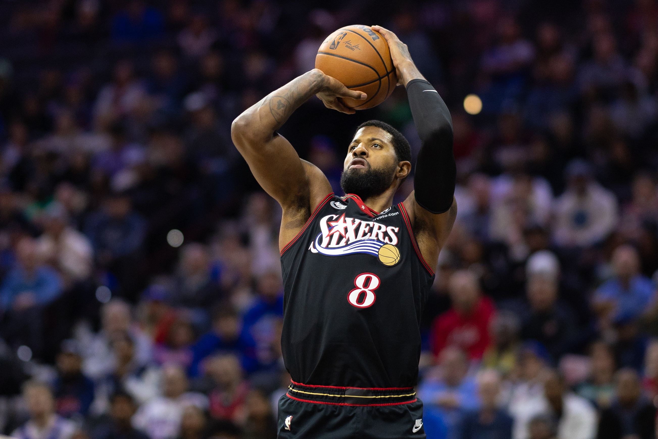 世界杯手机观看-中规中矩！保罗·乔治12中6拿到14分4板5助2断 正负值+9